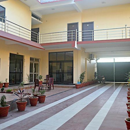 Hotel Bhammars Balangir Екстер'єр фото