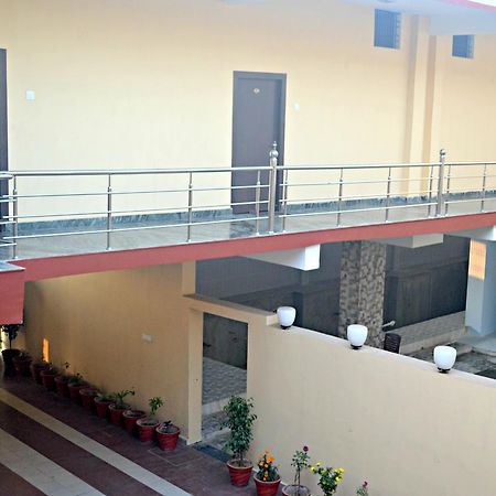 Hotel Bhammars Balangir Екстер'єр фото