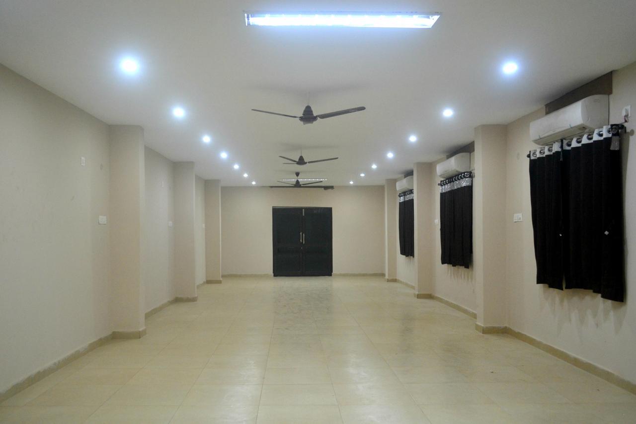 Hotel Bhammars Balangir Екстер'єр фото