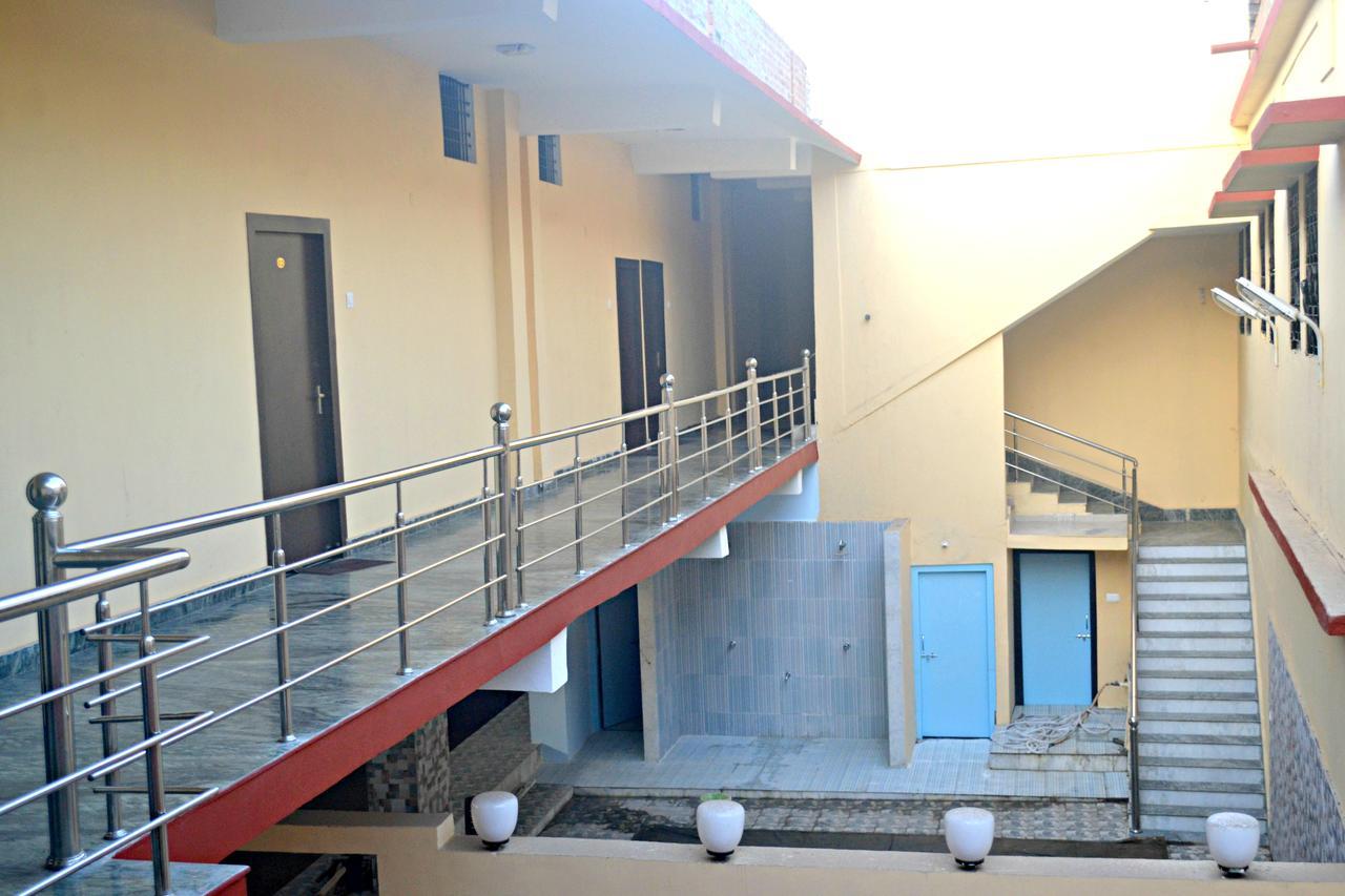 Hotel Bhammars Balangir Екстер'єр фото