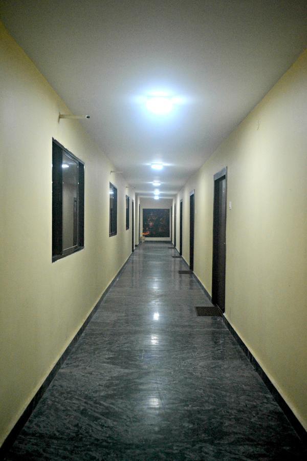 Hotel Bhammars Balangir Екстер'єр фото