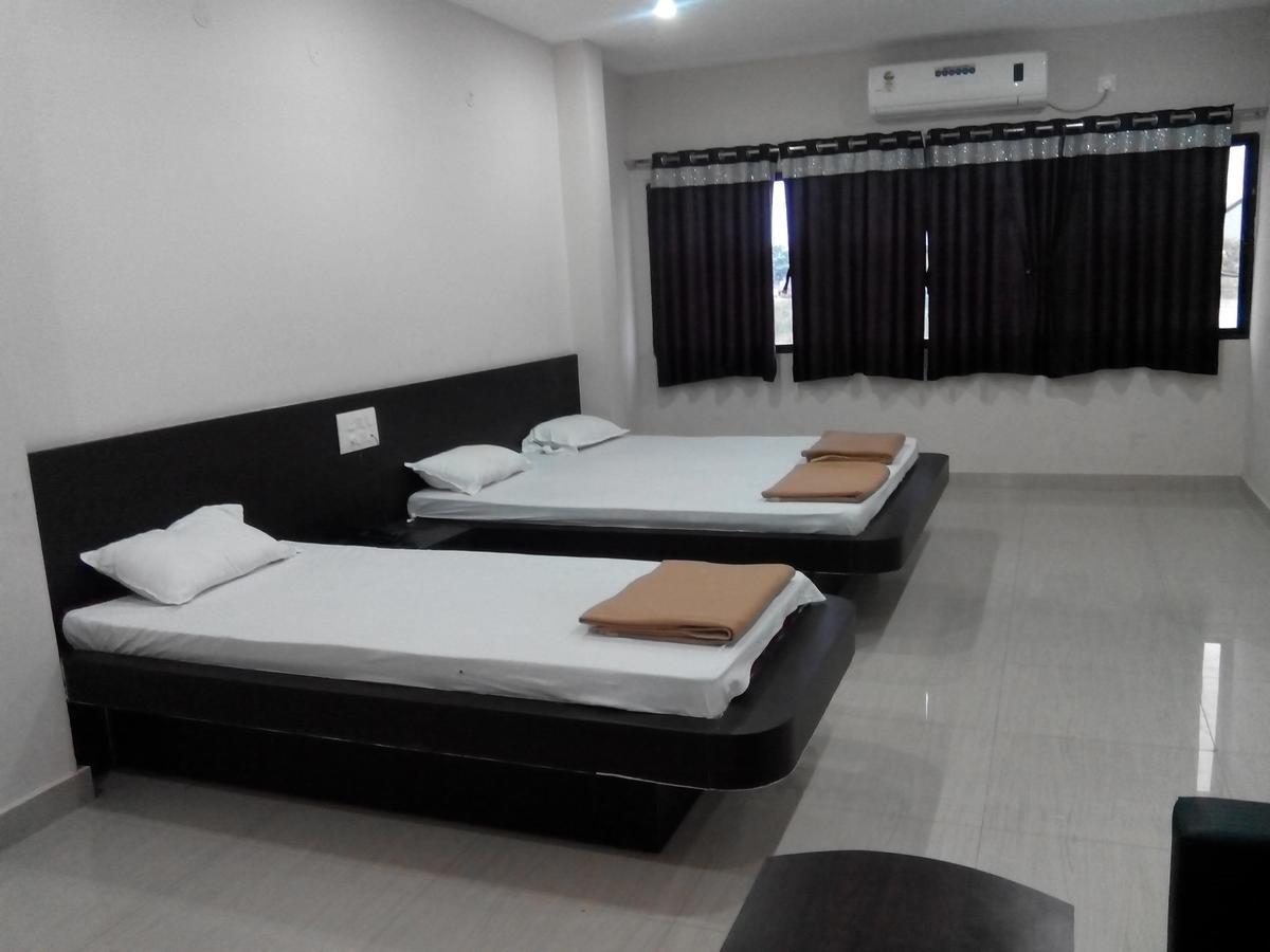 Hotel Bhammars Balangir Екстер'єр фото